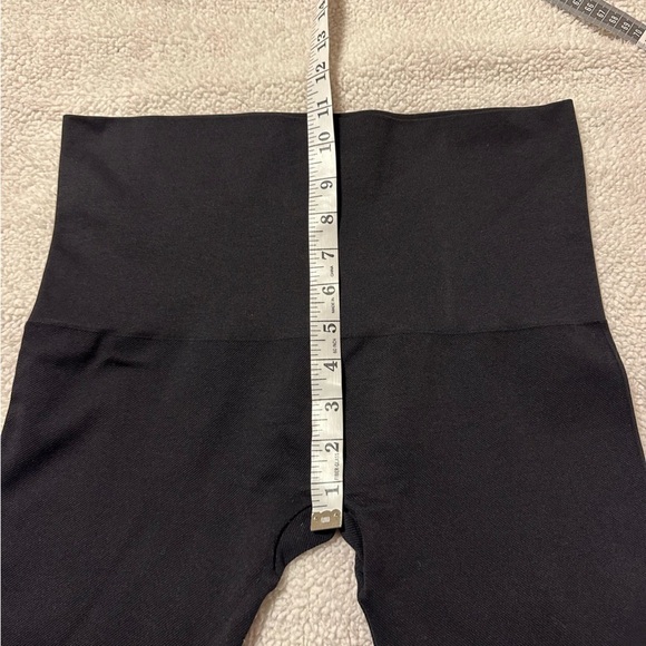 Spanx Look At Me Now Seamless Cropped Leggings Charcoal Grey Black - Picture 7 of 10